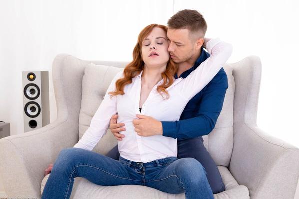 12P Inked redhead Mary Solaris gets on her knees for a money shot after a fuck