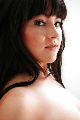 16P Busty babe Rachel Aldana stays in her panties and reveals big boobs