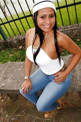 16P Buxom Brazilian MILF Alessandra Marques letting nice melons loose