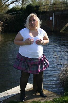 20P Fat amateur Lexie Vummings wears an anal plug during upskirt action by a river