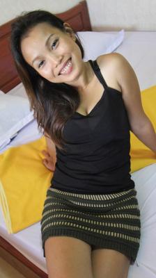 15P Asian chick Sok Neng gets banged by a sex tourist POV style
