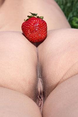 16P Nice young girl Marina T gets totally while picking a basket of strawberries