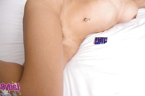 16P Big tit Thai tranny Mika wanking her hairy dick and bending over