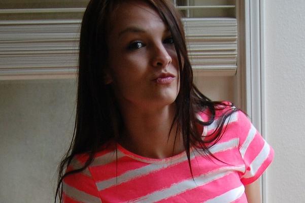 21P TNV Girls Dakota By The Window
