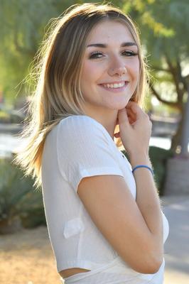 21P Petite honey Sierra moves her denim shorts aside and shows her twat outdoors