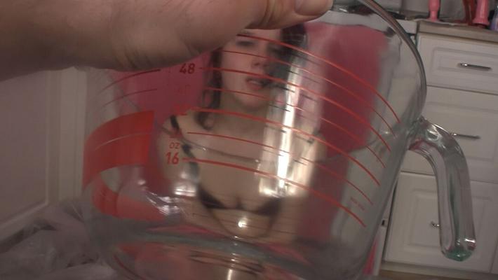15P Piss Whore Training Lily Kitchen Pussy