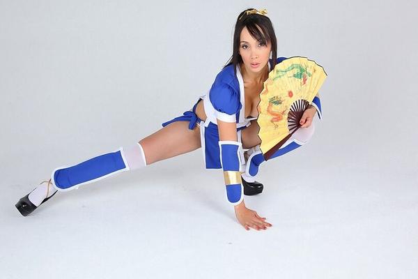 12P Asian solo model releases her big tits from her cosplay costume