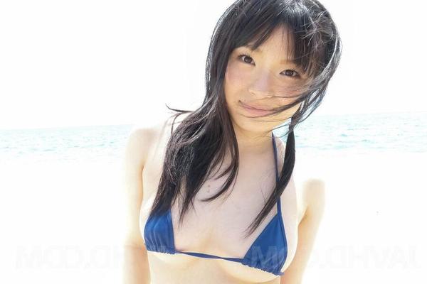 12P 前田陽菜アジア人がバスブラを脱いでビーチでジョイスティックをしゃぶる