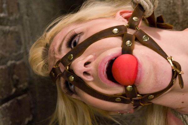 21P Hogtied Claire Adams, Samantha Sin