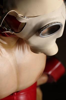 16P SOS Rote Gasmaske Krankenschwester Pt 02Latex, Maskenfetisch