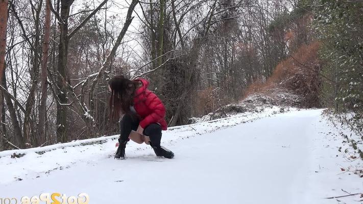 15P Cynthia Vellons melts the snow as she pees outside