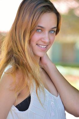 15P Thin white girl makes her nude modeling debut on path outside gated community