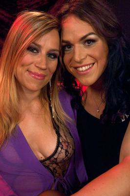21P TS Pussy Hunters Bella Wilde, Kelli Lox