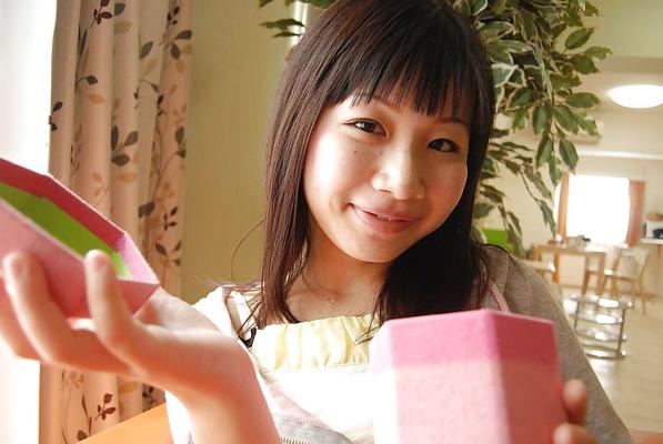 16P Smiley asian teen Miyuki Itou undressing and expposing her cunt in close up
