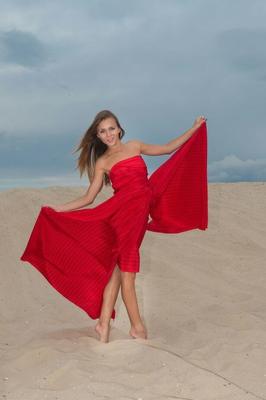 18P Teen glamour babe Katie A loosing small teen tits from dress on beach