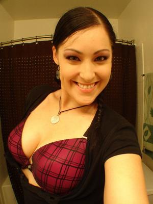 12P Kitty takes off her favorite fredricks bra and plays with her big tits