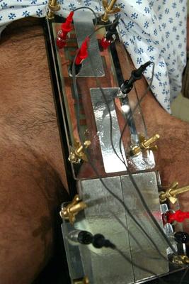 17P Brutal doctor dominatrix examines sub using electricity to test pain tolerance