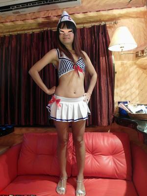 15P Typical 19 yr old Shibuya slut needs cash for clothes shopping