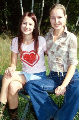 21P Club Seventeen Anna C, Chica