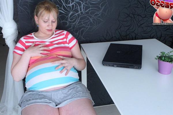 15P My Preggo Tiny Tits Blonde