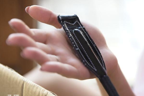 16P Lee Anne grinds and slaps the crop directly against her slit, then gets on all