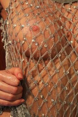 21P Brunette teen Holly Haim	strips & washes her big tits in the shower