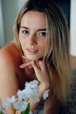 16P Petite teen Susana Gil models totally naked over a hot beverage