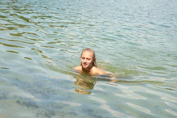 16P Nude teen girl Sara J comes ashore to masturbate her horny pussy