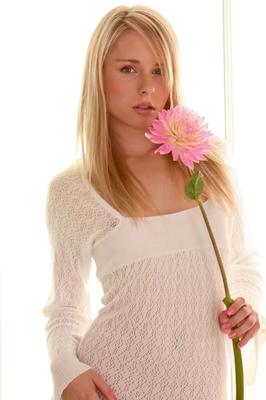 15P Erotic beautiful blonde Kara Duhe teasing pantiless in short white dress
