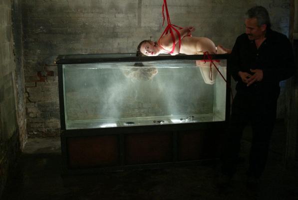 21P Water Bondage Maya Matthews