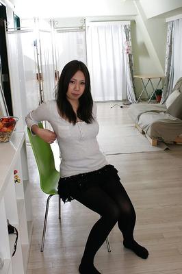 16P Chubby asian chick Eiko Arita undressing and spreading her legs