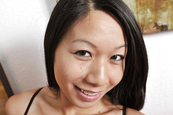 16P Freshly shaved cunts are a joy and naughty Asian amateur Celia has one