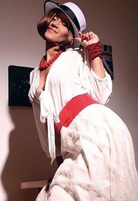 15P 最も薄い 50 年代スタイルのストッキングを履いたホットなビンテージ MILF