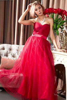 16P Asian beauty Pricilla exposes her hairless pussy while wearing an elegant gown