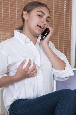 21P Ugly girl with tiny tits Sunny stretches her hairy bush at her workplace