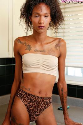 15P She is and has 9 inches of wood which she kept hard through the entire shoot