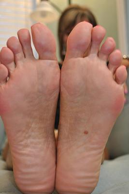 16P Angel Kissed Feet Amateur Foot Fetish