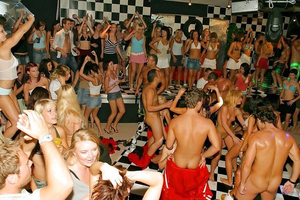 16P Cock hungry chicks show off their blowjob and riding skills at the sex party