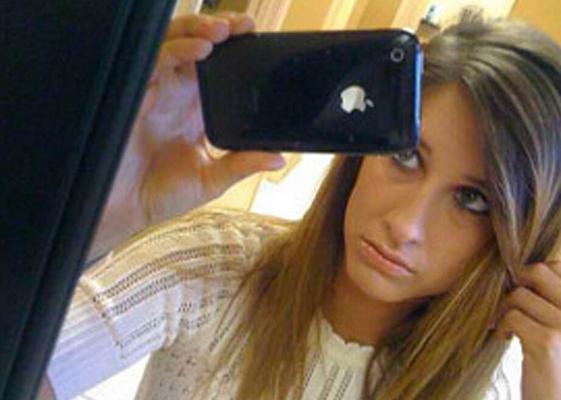 15P First timer takes selfies while changing in and out of revealing lingerie