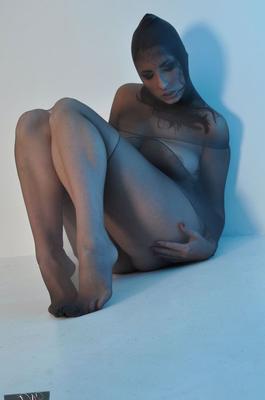 14P Kinky MILF Paige Turnah covered head to toe in pantyhose spreading pussy