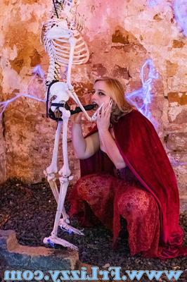 16P Blonde BBW Fr Lizzy is penetrated by a skeleton wearing a strap on