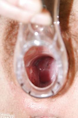 16P Wunderschönes Babe mit getrimmter Sissy Olga Barz liebt es, zu fingern