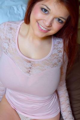 16P Big titted beauty strips off her jeans and sweater to pose with nice nipples