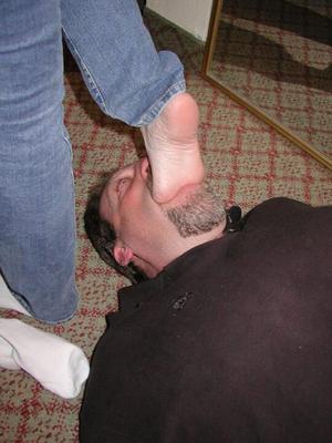 15P Angel Kissed Feet Jeans Amateur Femdom