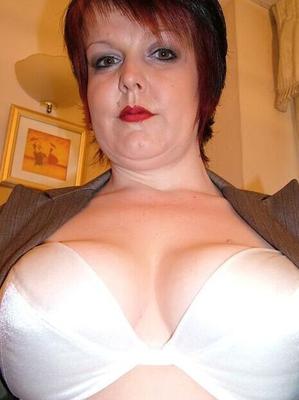 16P BBWCurvyBig TitsMILFUnited KingdomStockingsSoloSex ToysCougarBig AssBrunettes