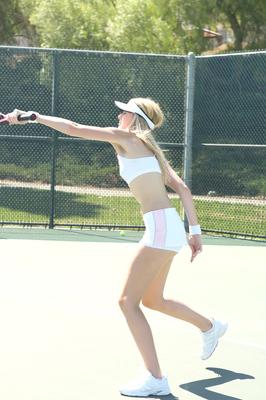 14P Sexy tennis player Alexa Grace flaunts small hot ass in sporty short outfit