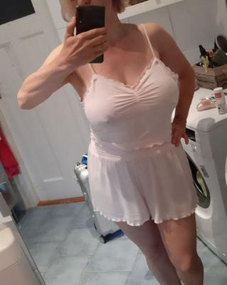 16P Beautiful mature amateur shows her hot curves while drinking a morning coffee