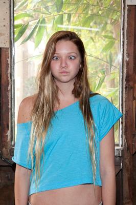 12P Teen GF Erin Marie Hogan showing her sexy body in outdoor & indoor nude poses
