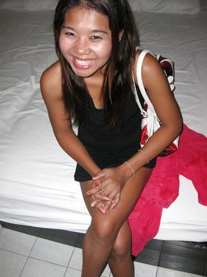 16P Cute asian teen babe stripping off her clothes and taking a shower