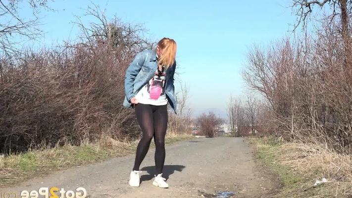 15P Gorgeous Chrissy Fox relieves her pee desperation
